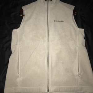 Columbia vest